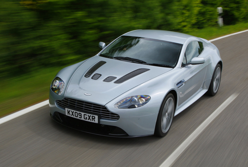 Illustration for article titled 2010 Aston Martin V12 Vantage: Driven